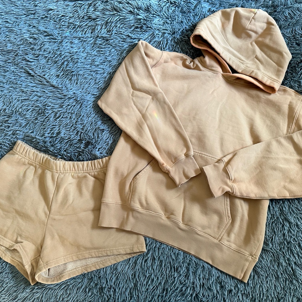 TNA CozyAF Fleece in Tan
